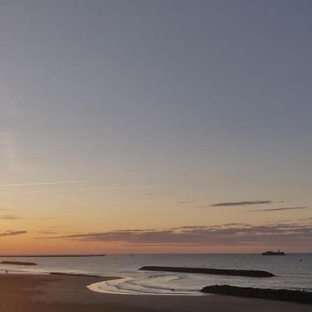 Savanna Beach Agde Bagian luar foto