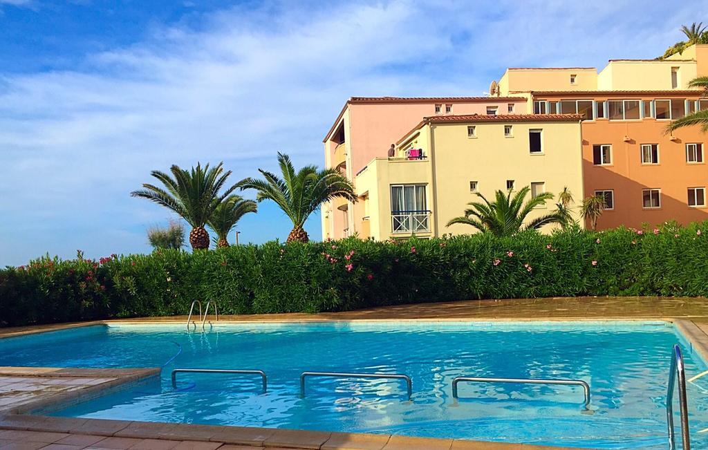 Savanna Beach Agde Bagian luar foto